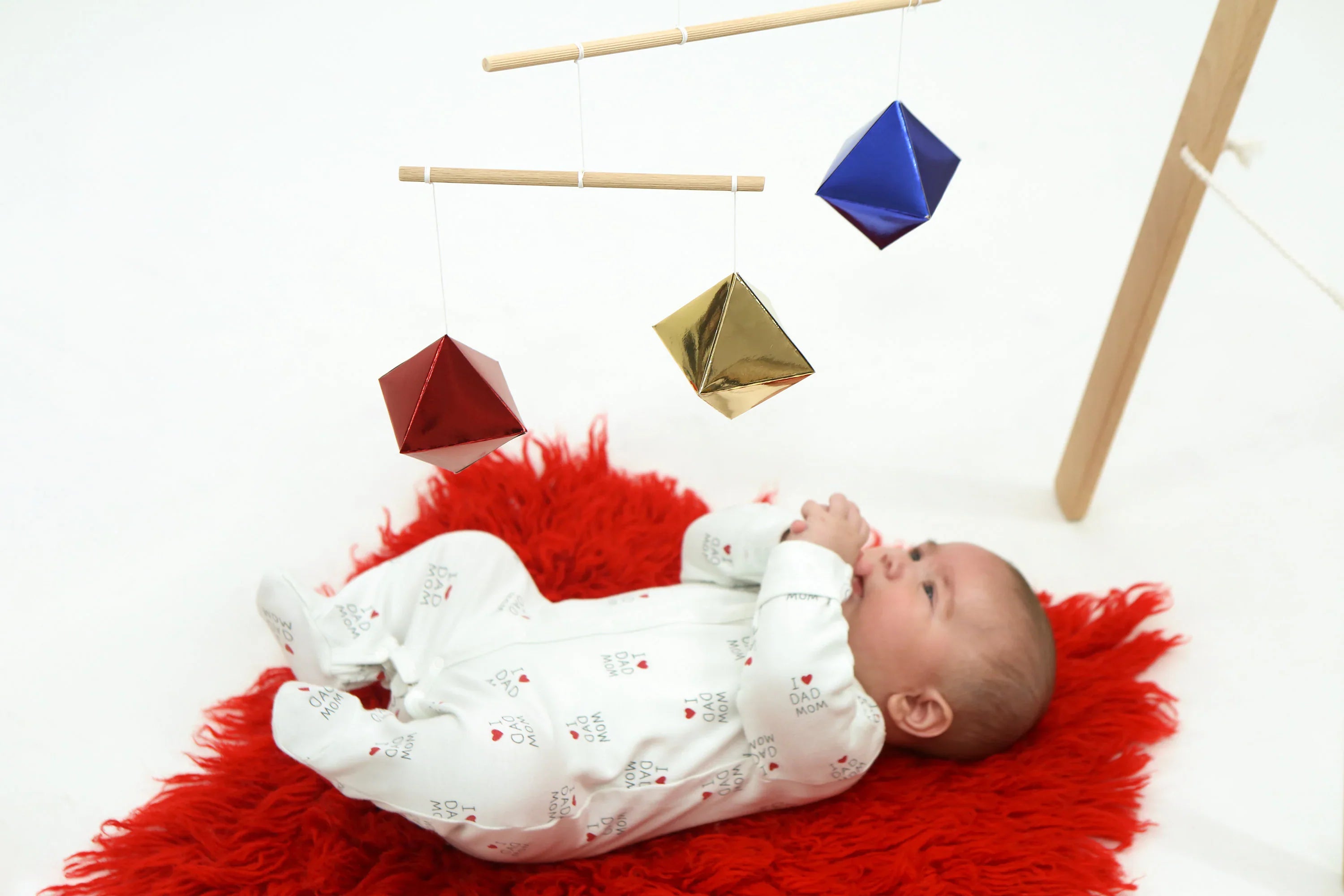 Réaliser les Mobiles de Montessori : Le Mobile des Octaèdres (Tuto DIY)